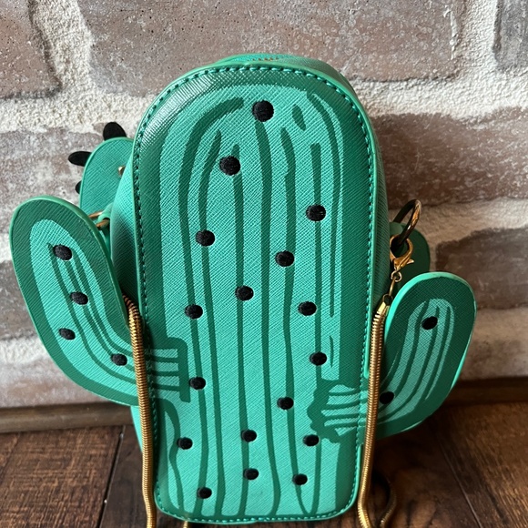 Cactus purse whimsical purses cute purses green purse shoulder bags kitschy - Picture 3 of 4